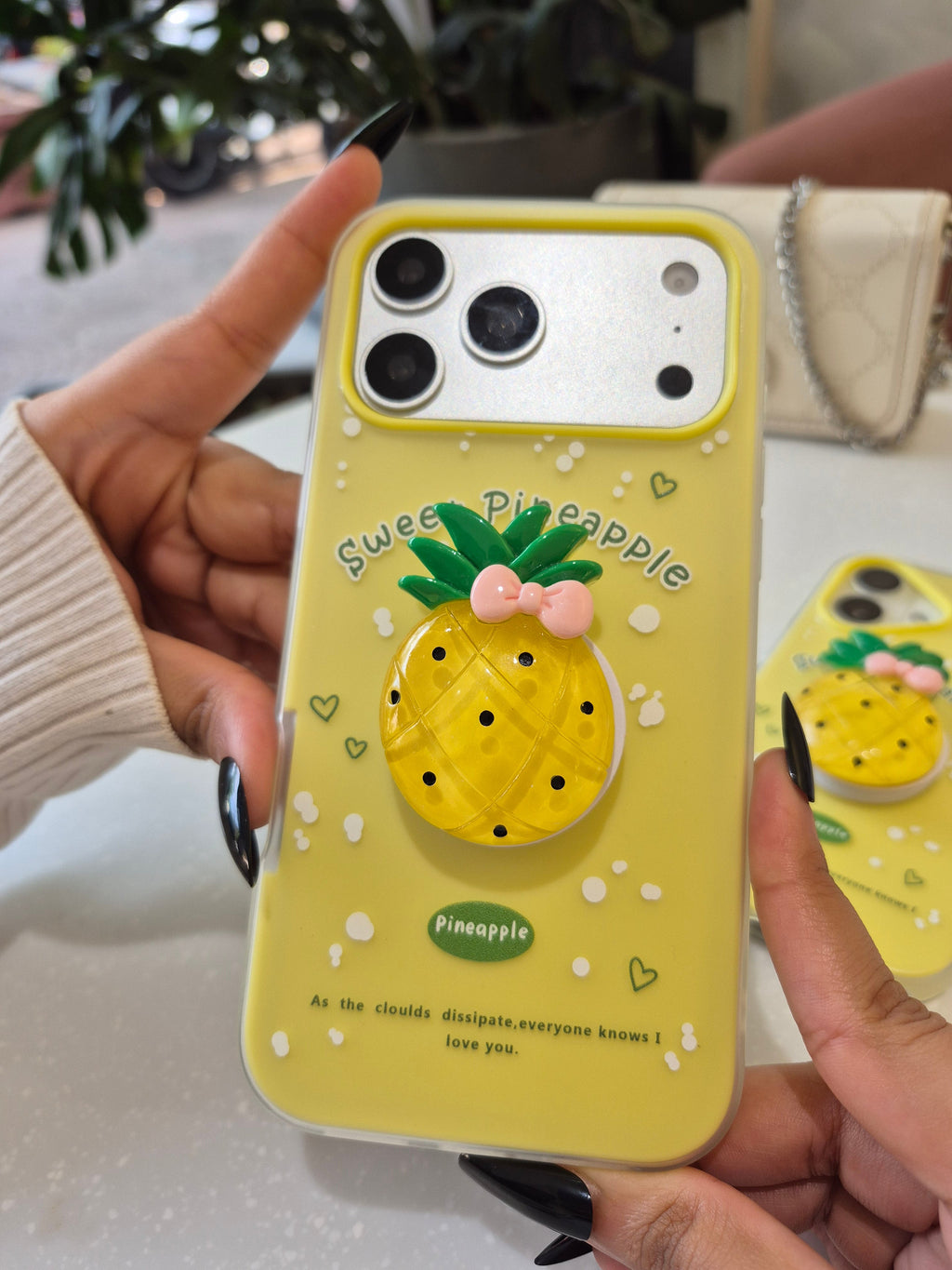 Pineapple Gripper Case