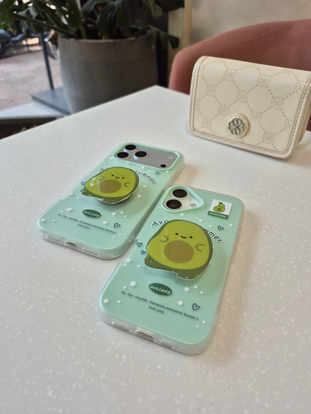 Avocado Summer Gripper Case