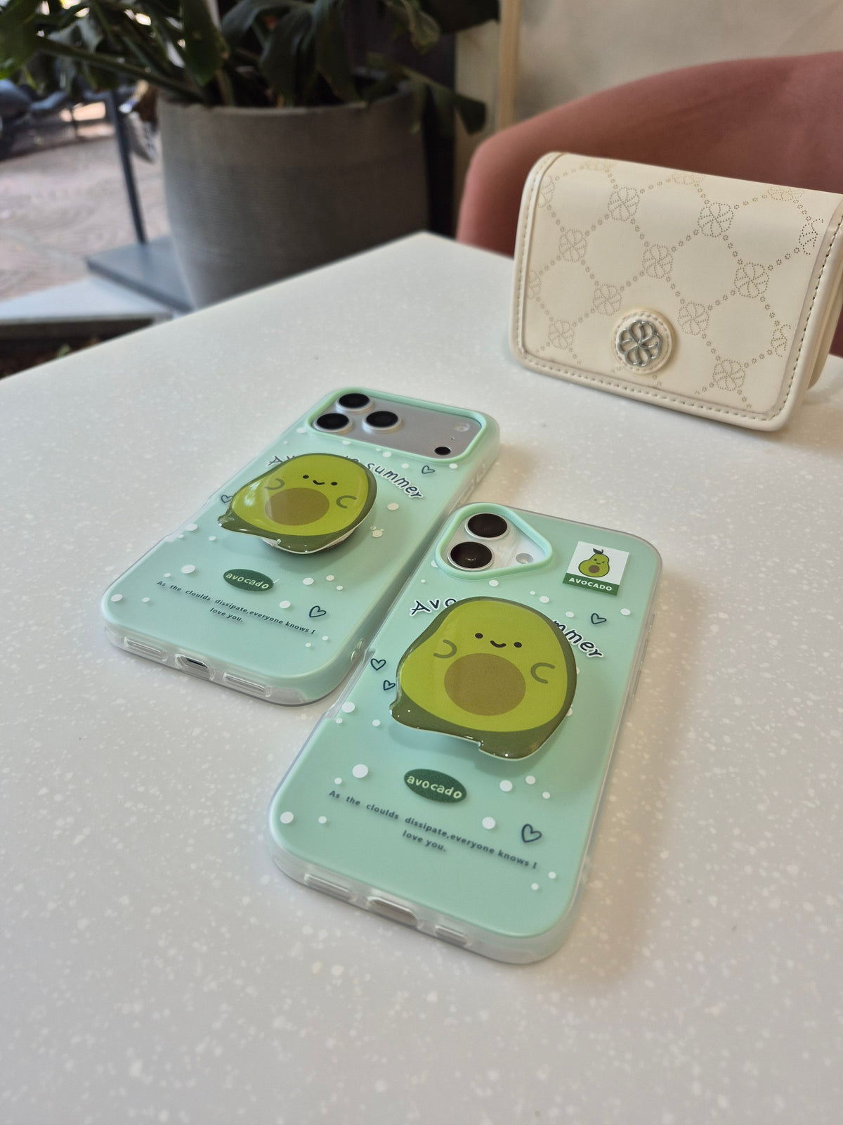 Avocado Summer Gripper Case