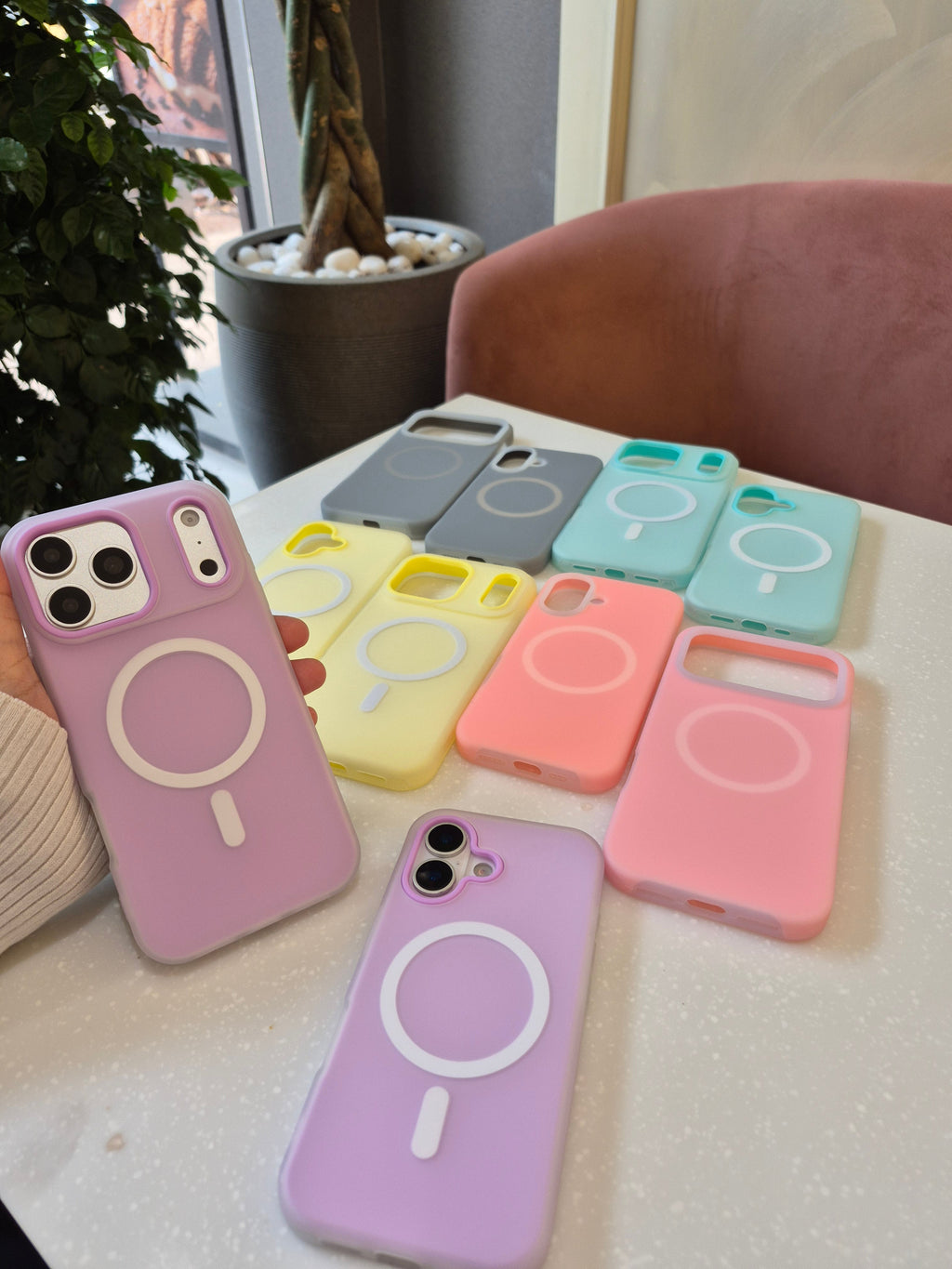 Jelly MagSafe Phone Cover