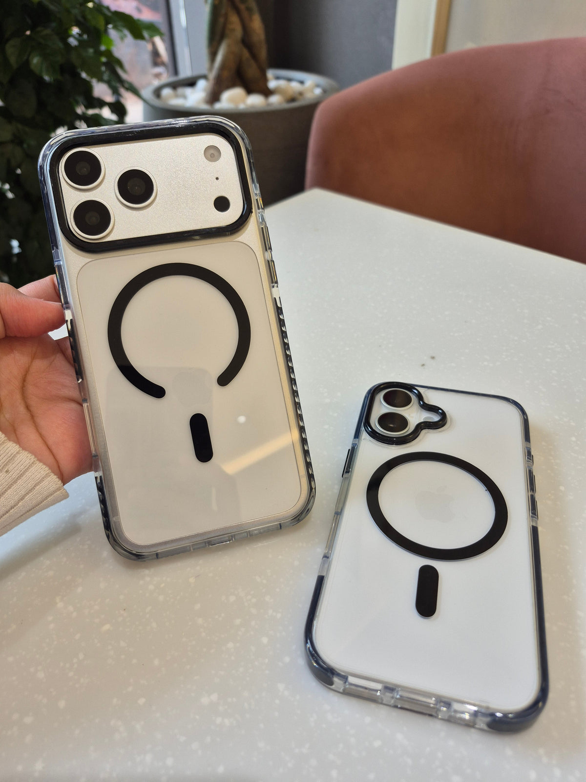 Clear Air Bubble Edges MagSafe Case