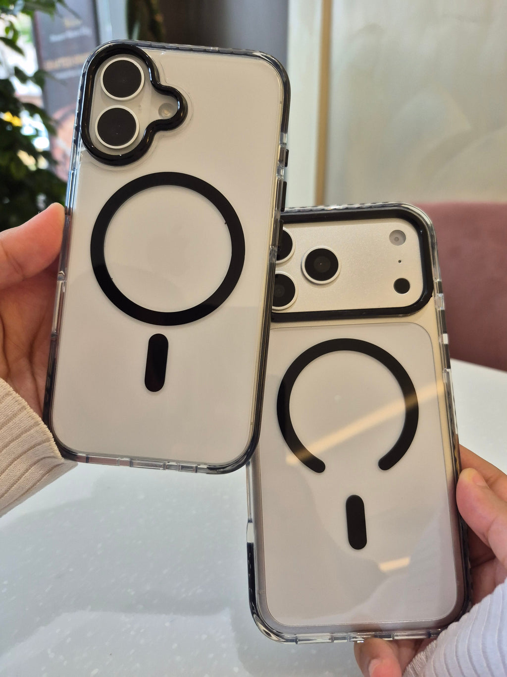 Clear Air Bubble Edges MagSafe Case